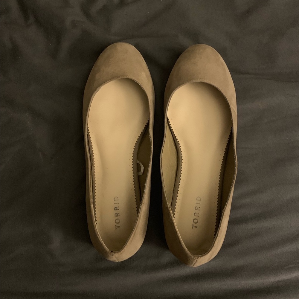 flats from torrid size 11w